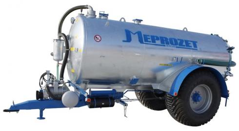 Slurry tanker with incised tank PN-1/12W