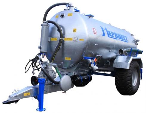 Slurry tanker with self-supporting construction PN-70