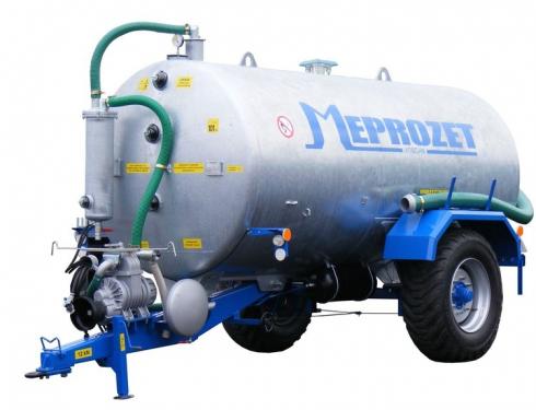 Slurry tanker with self-supporting construction PN-70 ECONOMICAL