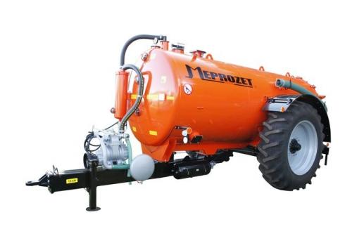Slurry tanker with lowered axle PN-70/1 (8000 l)